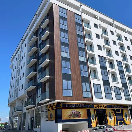 R Lux Akva Park Apartment *