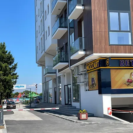 R Lux Akva Park Apartment *