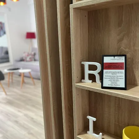 R Lux Akva Park Apartment